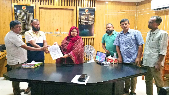 দলিল লেখক কল্যাণ ফান্ডের নামে চাঁদাবাজী ইউএনও’র কাছে লিখিত অভিযোগ